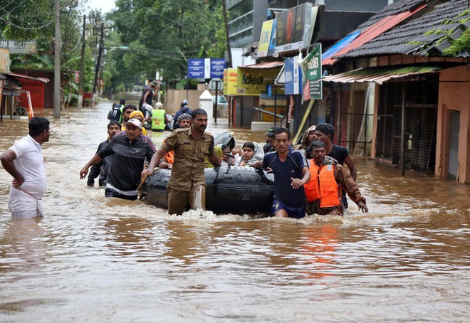 Ít nhất 41 người thiệt mạng do mưa lũ tại Ấn Độ và Nepal - Ảnh 1.
