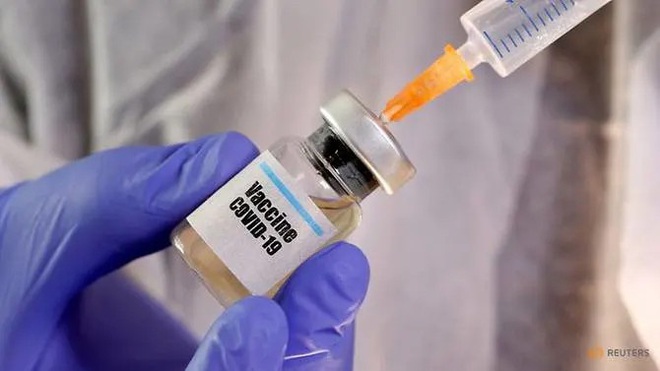 Covid-19: Hơn 18,4 triệu ca mắc, WHO cảnh b&aacute;o kh&ocirc;ng c&oacute; &ldquo;vi&ecirc;n đạn bạc&rdquo; vaccine - Ảnh 1.