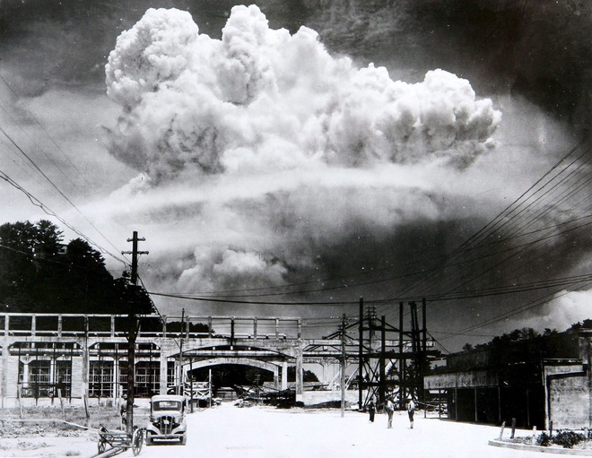 Những hình ảnh hiếm hoi về vụ ném bom nguyên tử xuống Hiroshima và Nagasaki của Nhật Bản, 75 năm vẫn vẹn nguyên nỗi ám ảnh khôn nguôi - Ảnh 16.