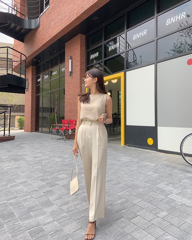 Đ&acirc;y l&agrave; 5 items si&ecirc;u t&ocirc;n d&aacute;ng, bạn kh&ocirc;ng cần nhọc c&ocirc;ng mix đồ m&agrave; tr&ocirc;ng gầy đi v&agrave; cao r&aacute;o hơn cả chục ph&acirc;n - Ảnh 12.