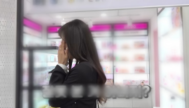 Nữ idol Kpop gây sốc khi công khai clip mua sắm tại cửa hàng đồ chơi 18+, còn tiêu hết gần chục triệu - Ảnh 9.