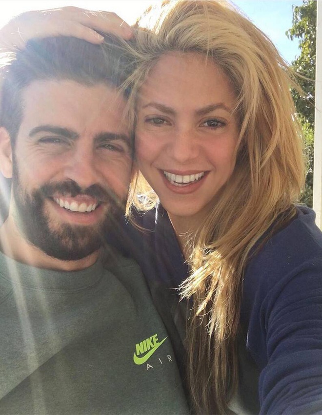 Trung vệ Pique và chuyện tình đẹp như mơ với mĩ nhân hơn 10 tuổi Shakira: Lỡ hỏi một câu ngớ ngẩn khi mới tán nhưng ai ngờ vẫn thành công mỹ mãn - Ảnh 4.