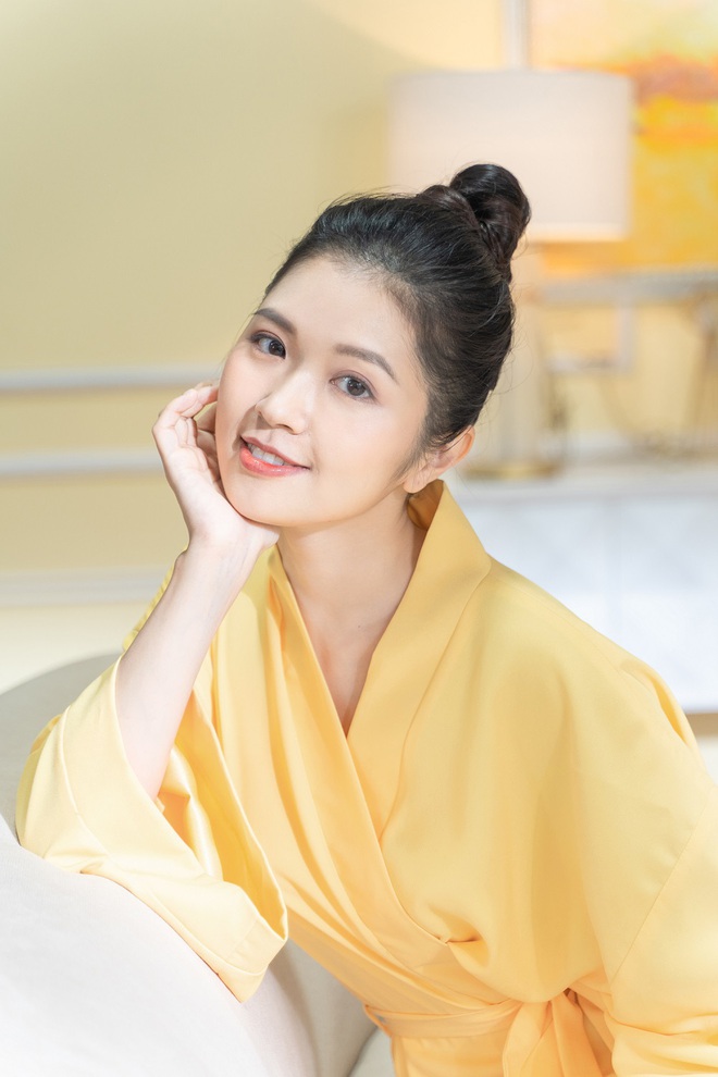 Suni Hạ Linh cùng nhãn hàng Enchanteur gửi gắm thông điệp ý nghĩa về tình yêu - Ảnh 3.