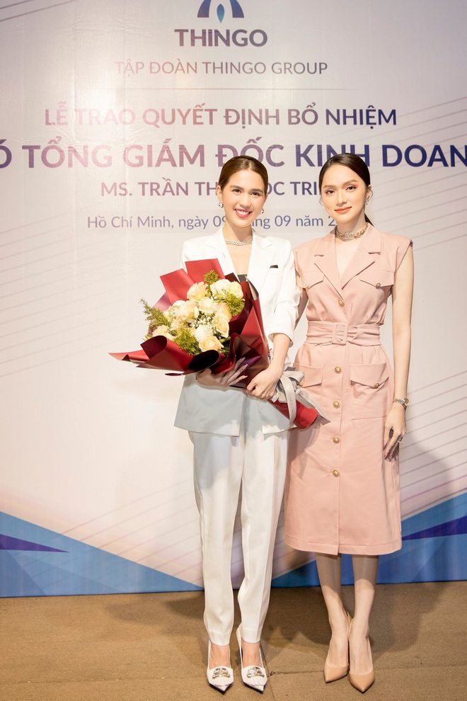 Vừa bị dìm chiều cao khi đứng cạnh Hương Giang, Ngọc Trinh vội phục thù bằng đôi giày cao gót khủng - Ảnh 1.