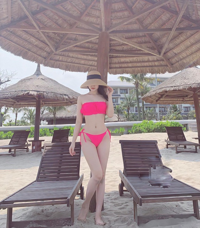 Tiếp tục series bikini của dàn thí sinh Hoa hậu: Khoe trọn chân dài 1m21, body chuẩn nhờ ăn kiêng và tập gym chăm chỉ - Ảnh 5. Tiếp tục series bikini của dàn thí sinh Hoa hậu: Khoe trọn chân dài 1m21, body chuẩn nhờ ăn kiêng và tập gym chăm chỉ - Ảnh 5.