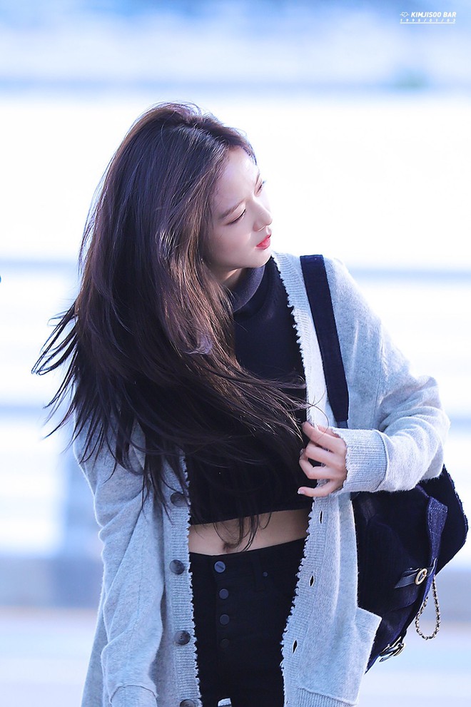 Jisoo c&oacute; một điểm tuyệt phẩm &iacute;t người để &yacute; nhưng lại l&agrave; thứ l&agrave;m n&ecirc;n nhan sắc nữ thần - Ảnh 4.