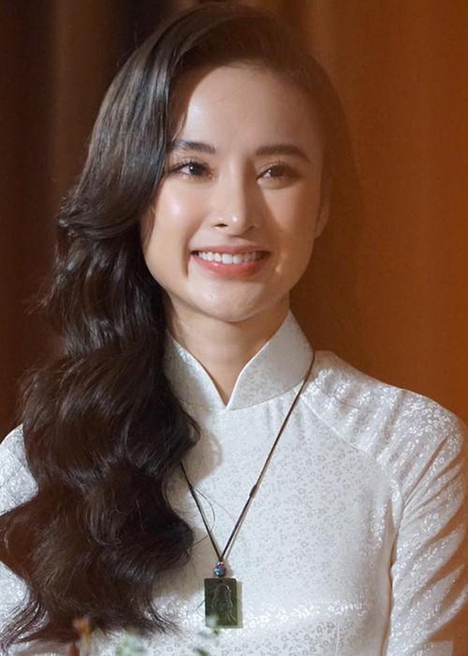 Lộ diện sương sương trong clip mới, Angela Phương Trinh gây sốt với visual giản dị: Góc nghiêng xinh động lòng người! - ảnh 5 Lộ diện sương sương trong clip mới, Angela Phương Trinh gây sốt với visual giản dị: Góc nghiêng xinh động lòng người! - ảnh 5