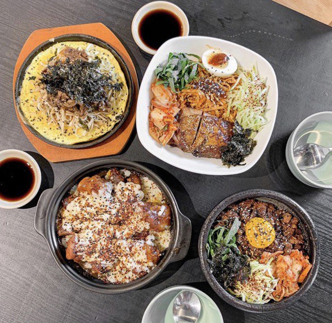Thường xuyên bị... tào tháo rượt, tăng 10kg kể từ lúc làm food blogger: Ăn Sập Sài Gòn không hề sướng như mọi người nghĩ - Ảnh 1. Thường xuyên bị... tào tháo rượt, tăng 10kg kể từ lúc làm food blogger: Ăn Sập Sài Gòn không hề sướng như mọi người nghĩ - Ảnh 1.