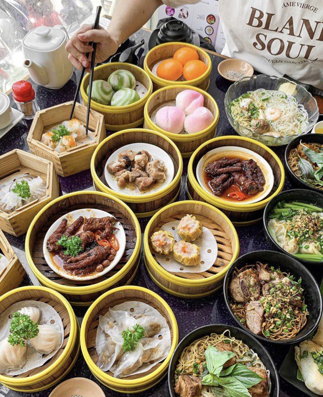 Thường xuyên bị... tào tháo rượt, tăng 10kg kể từ lúc làm food blogger: Ăn Sập Sài Gòn không hề sướng như mọi người nghĩ - Ảnh 3. Thường xuyên bị... tào tháo rượt, tăng 10kg kể từ lúc làm food blogger: Ăn Sập Sài Gòn không hề sướng như mọi người nghĩ - Ảnh 3.
