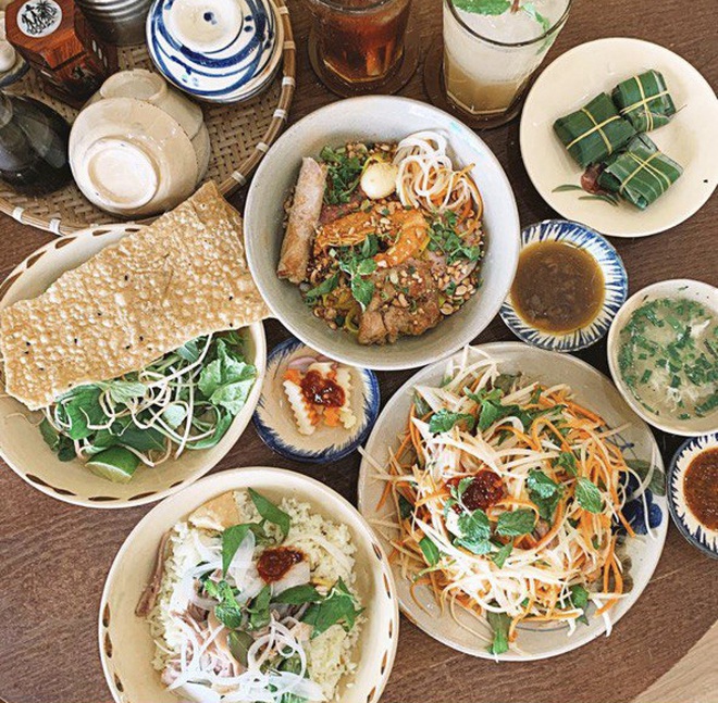 Thường xuyên bị... tào tháo rượt, tăng 10kg kể từ lúc làm food blogger: Ăn Sập Sài Gòn không hề sướng như mọi người nghĩ - Ảnh 5. Thường xuyên bị... tào tháo rượt, tăng 10kg kể từ lúc làm food blogger: Ăn Sập Sài Gòn không hề sướng như mọi người nghĩ - Ảnh 5.