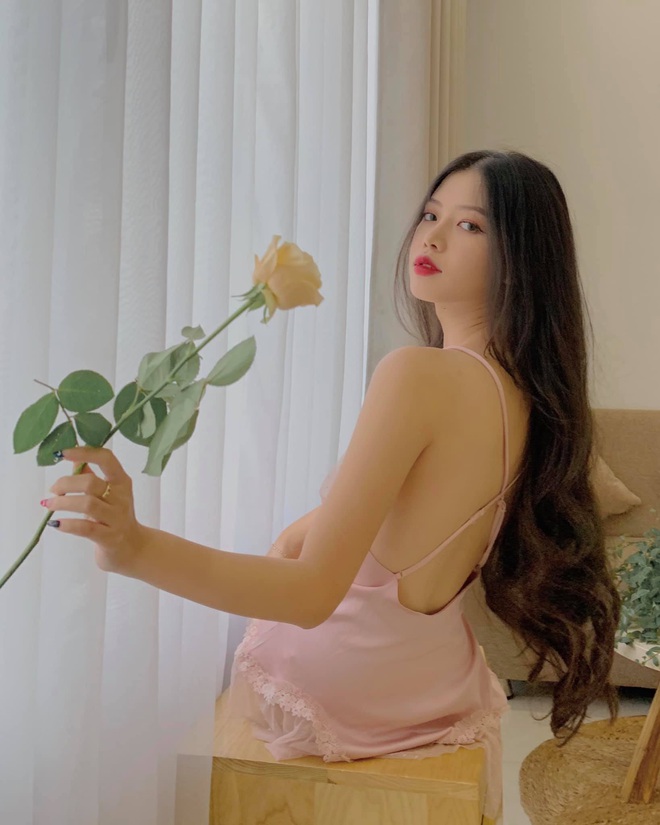 Lộ diện gái xinh cao 1m62, tóc siêu dài là đối thủ của hot girl bắp cần bơ tại The Face Vietnam! - Ảnh 3.