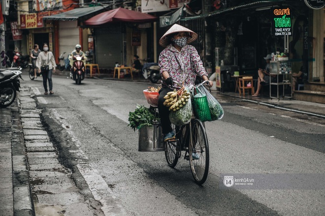 Hà Nội trở lạnh khiến ai cũng mê mẩn: Mùa thu về rồi kìa, còn không mau kiếm người yêu đi thôi! - Ảnh 6.