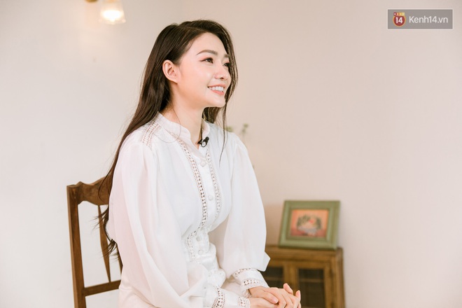 Gái đẹp kể chuyện làm tiếp viên hàng không ở khoang thương gia, tiết lộ lí do 5 năm trước không dấn thân vào showbiz - Ảnh 12.