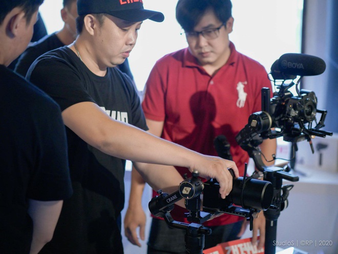 Tin vui cho các YouTuber: Gimbal chống rung CRANE 2S chính thức ra mắt với thiết kế cổ điển, tính năng cải tiến - Ảnh 4.