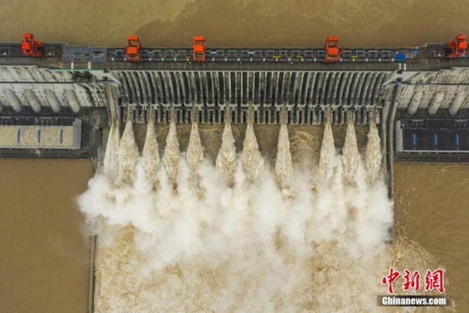 Trung Quốc: Lũ lụt nhiều nhất kể từ năm 1998 trở lại đây - Ảnh 1.