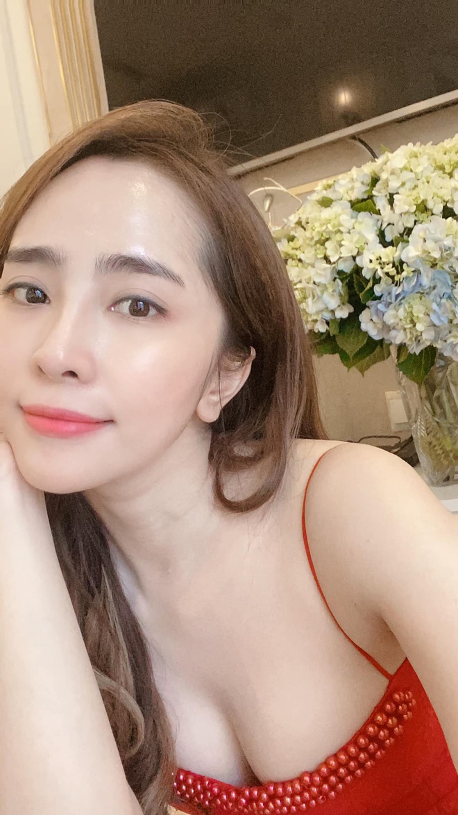 Tài khoản giả bám fame Quỳnh Nga quảng cáo đồ skincare nhưng chính chủ vẫn thở phào nhẹ nhõm vì lý do rất nhân văn - Ảnh 2.