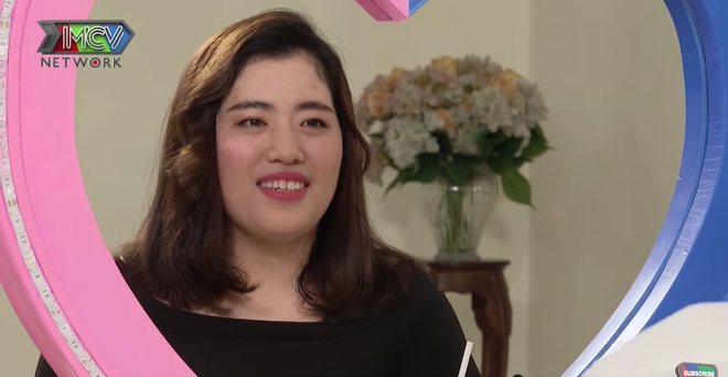 Cô nàng mang ổ bánh mì làm quà khi đi show hẹn hò, nam chính không chê mà còn muốn hỏi cưới  - Ảnh 2.