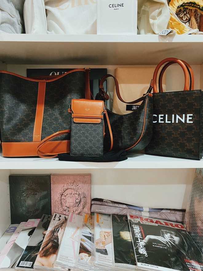 Nể fan của Lisa: Chốt đơn li&ecirc;n tục, mua cả t&aacute; đồ Celine mừng idol th&agrave;nh đại sứ to&agrave;n cầu - Ảnh 14.