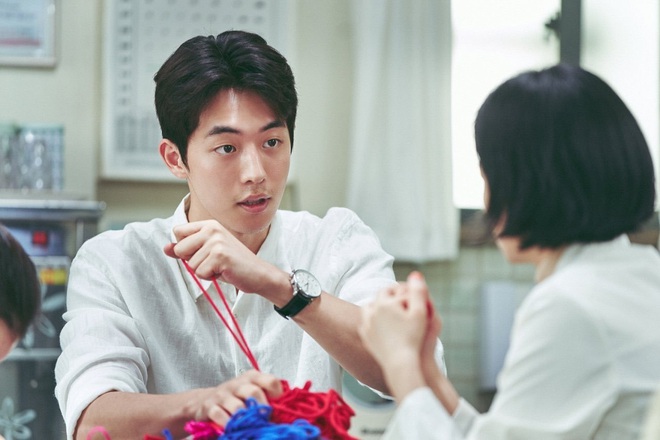 The School Nurse Files: Sợ xám hồn mấy “bé thạch” siêu nhầy nhụa, may quá Nam Joo Hyuk không “phá team” - Ảnh 24.