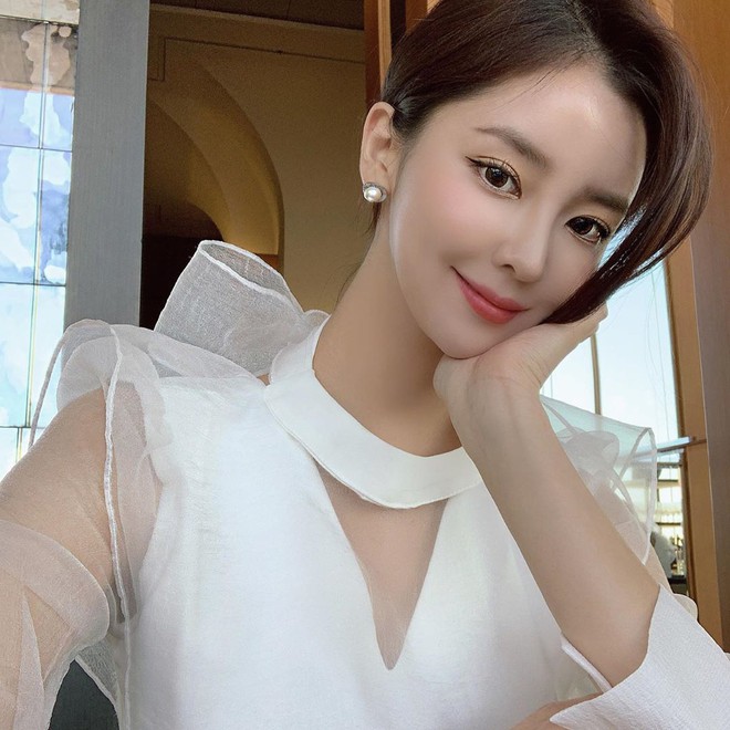Trời chuyển sang Thu th&igrave; bạn cũng cần đổi c&aacute;ch skincare để da mướt rượt v&agrave; kh&ocirc;ng l&atilde;o h&oacute;a - Ảnh 1.