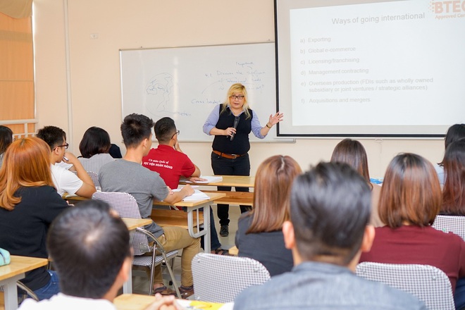 Du học tại chỗ như thế nào trong mùa dịch Covid-19 - Ảnh 1.