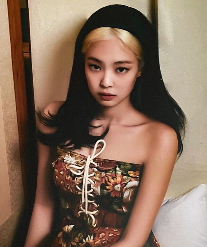 Dương Quá, Jennie và BLACKPINK là những cái tên không thể bỏ qua đối với những fan yêu thích Kpop. Trong những bộ ảnh liên quan đến Tóc và Phản đòn của Jennie, bạn sẽ thấy cả sự cá tính lẫn nét đáng yêu của cô nàng khiến ai cũng phải mê mẩn.