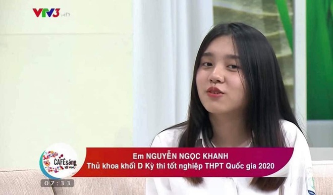 Xuất hiện trên sóng VTV, Thủ khoa khối D toàn quốc giật spotlight MXH vì nhan sắc xinh xắn, chuẩn cực phẩm - Ảnh 1.