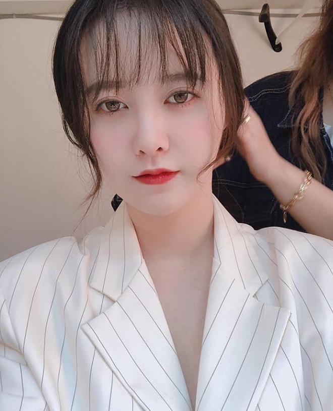 Sau bao năm, Goo Hye Sun vẫn trẻ trung như thời còn đóng &quot;nàng Cỏ&quot; nhờ combo mái thưa - makeup vi diệu - Ảnh 5.