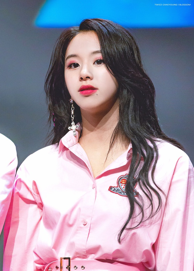 Cả nhóm TWICE đều xinh lung linh, chỉ riêng mình Chaeyoung vẫn &quot;dính lời nguyền&quot; tóc xấu - Ảnh 4.