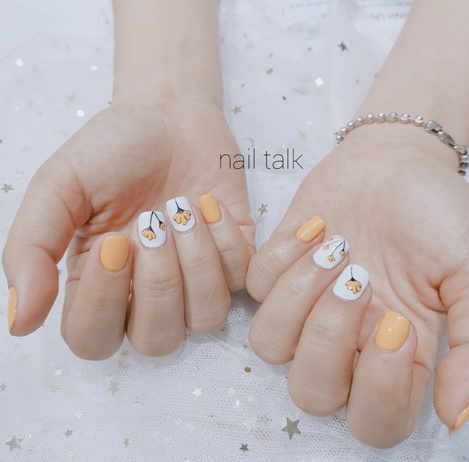 11 mẫu nail nhẹ nhàng mà “dễ thương xỉu”, các nàng sinh viên diện ...