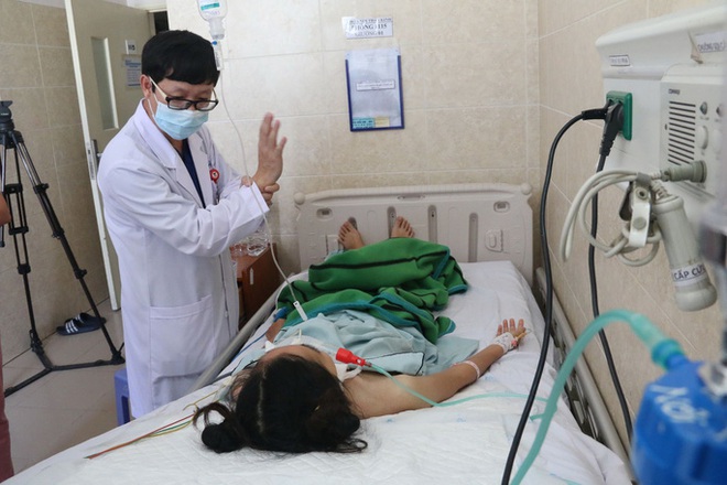 Cô gái 20 tuổi nghi ngộ độc pate Minh Chay ở Đồng Nai trở nặng, hôn mê sâu - Ảnh 1.