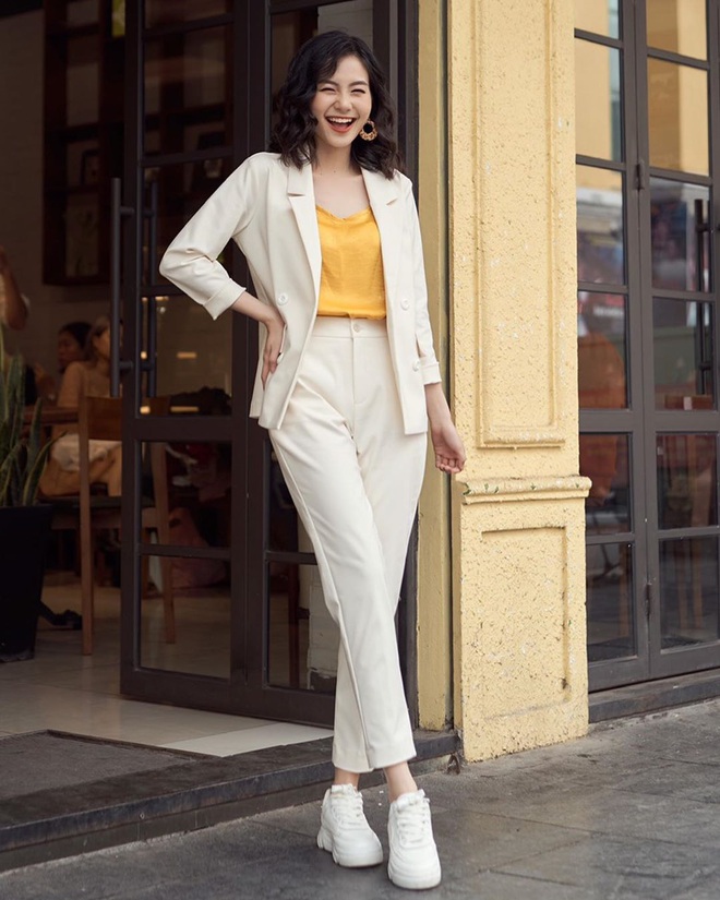 Hương Giang l&uacute;c n&agrave;o cũng chanh sả nhờ diện blazer cực kh&eacute;o, c&aacute;c n&agrave;ng h&oacute;ng ngay để l&ecirc;n hạng phong c&aacute;ch - Ảnh 22.