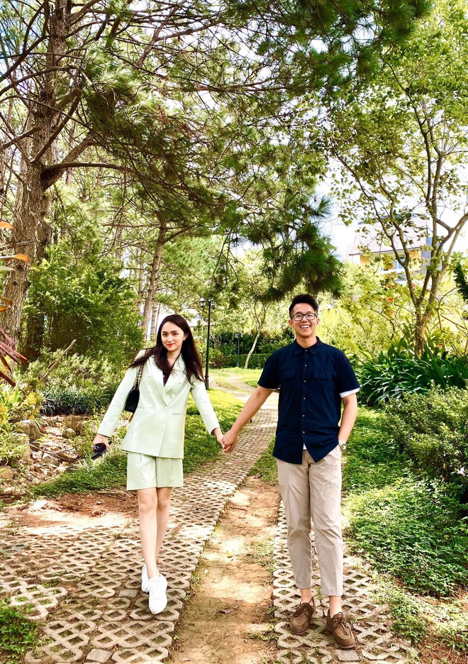 Hương Giang l&uacute;c n&agrave;o cũng chanh sả nhờ diện blazer cực kh&eacute;o, c&aacute;c n&agrave;ng h&oacute;ng ngay để l&ecirc;n hạng phong c&aacute;ch - Ảnh 3.