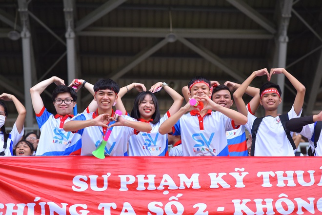 SV-League 2020: ĐH Sư phạm Kỹ thuật thắng ĐH Sài Gòn, vươn lên dẫn đầu bảng - Ảnh 2.
