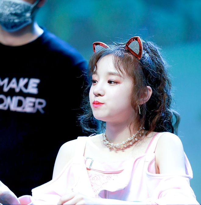 Yuqi nhóm (G)I-DLE gây sốc vì uống giấm như uống nước, fan nhiệt tình tặng hẳn mấy chai dùng dần - Ảnh 6.