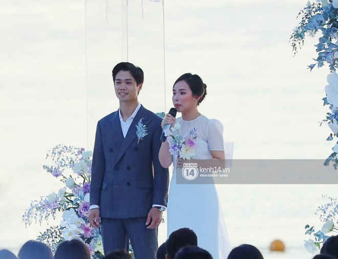 Visual Công Phượng  Viên Minh ở Phú Quốc cô dâu kín đáo chú rể giản dị  hơn hẳn tiệc đám cưới lần đầu  GUUvn