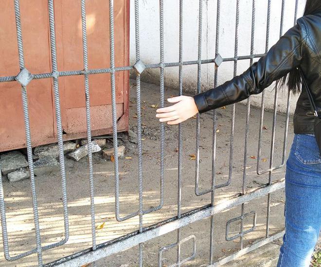 Loạt th&oacute;i quen si&ecirc;u ngố m&agrave; ch&uacute;ng ta từng rất hay l&agrave;m khi c&ograve;n thơ b&eacute;, thử đếm xem bạn đ&atilde; thực hiện bao nhi&ecirc;u? - Ảnh 14.
