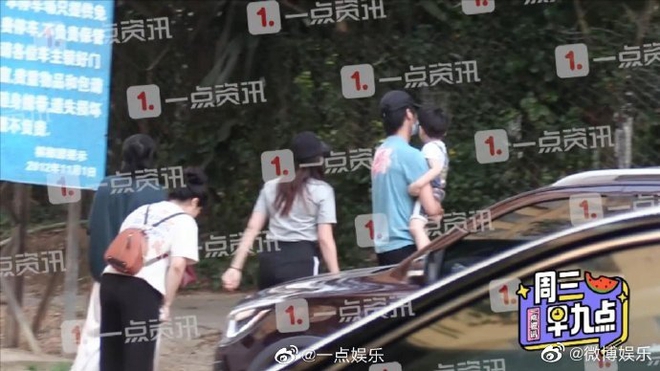 Sau scandal Trần Hiểu say b&iacute; tỉ, Trần Nghi&ecirc;n Hy vội v&atilde; tới tận phim trường t&igrave;m chồng với th&aacute;i độ đặc biệt g&acirc;y ch&uacute; &yacute; - Ảnh 4.