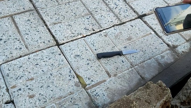 C&ocirc; gi&aacute;o bị giật t&uacute;i x&aacute;ch tr&ecirc;n đường đi dự lễ 20-11 - Ảnh 3.