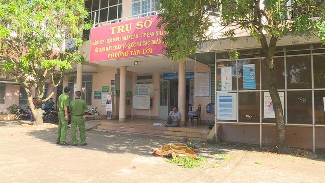 C&aacute;n bộ phường tử vong bất thường tại trụ sở - Ảnh 1.