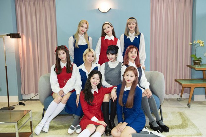 Tranh cãi 30 nhóm nhạc hot nhất Kpop: TWICE vọt lên vượt mặt BLACKPINK, IZ*ONE lọt top kệ phốt gian lận - Ảnh 3.