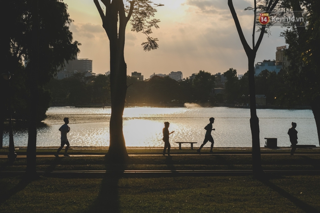 Hồ ở Hà Nội: Không chỉ là cảnh quan, đó còn là đời sống vật chất và tinh thần không thể thiếu của người dân Hà thành - Ảnh 28.