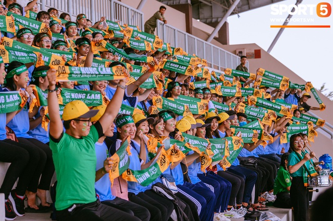 Góp mặt tại bán kết SV-League 2020, ĐH Nông Lâm tiếp tục nhận thưởng nóng sau khi hạ gục đội bóng bầu Hải - Ảnh 7.