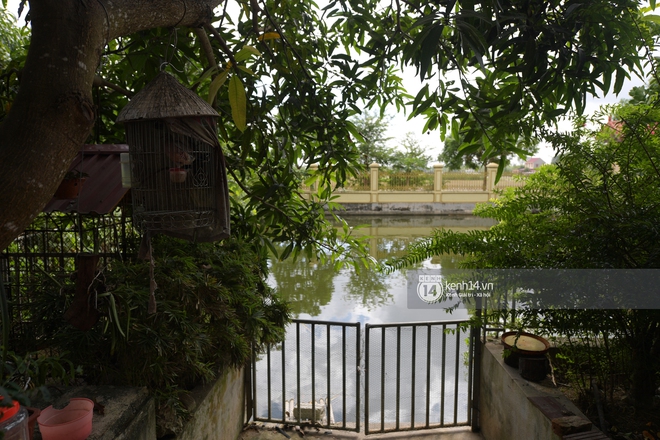Độc quyền: Cận cảnh phòng riêng và loạt bằng khen của Hoa hậu Việt Nam Đỗ Thị Hà trong cơ ngơi rộng hàng trăm m2 ở Thanh Hoá - Ảnh 8. Độc quyền: Cận cảnh phòng riêng và loạt bằng khen của Hoa hậu Việt Nam Đỗ Thị Hà trong cơ ngơi rộng hàng trăm m2 ở Thanh Hoá - Ảnh 8.