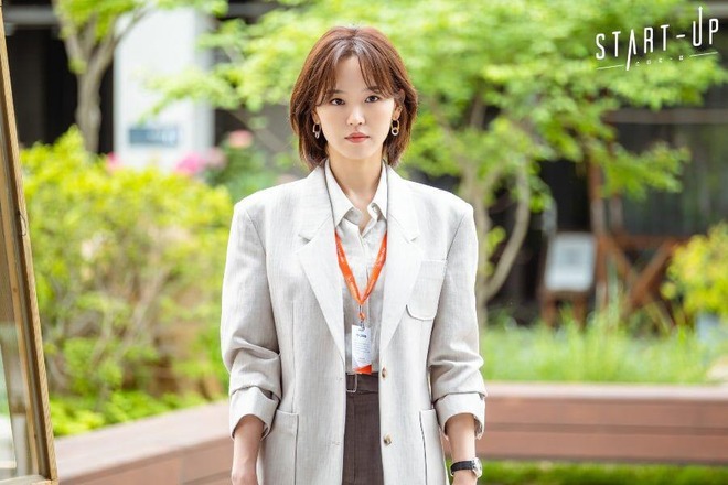 Chẳng phải hai nam thần, chị gái đành hanh Kang Han Na mới là người âm thầm quan tâm Suzy ở Start Up - Ảnh 1.