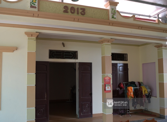 Độc quyền: Cận cảnh phòng riêng và loạt bằng khen của Hoa hậu Việt Nam Đỗ Thị Hà trong cơ ngơi rộng hàng trăm m2 ở Thanh Hoá - Ảnh 23. Độc quyền: Cận cảnh phòng riêng và loạt bằng khen của Hoa hậu Việt Nam Đỗ Thị Hà trong cơ ngơi rộng hàng trăm m2 ở Thanh Hoá - Ảnh 23.