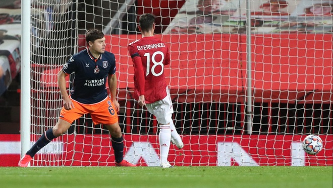 Bruno Fernandes lập cú đúp giúp MU thắng 4-1 ở Champions League - Ảnh 3.