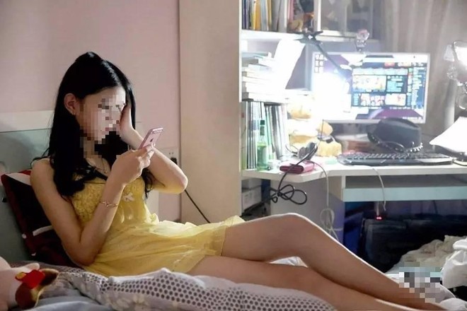 Nam streamer hẹn nữ khách mời đi tắm suối nước nóng, nhưng nhà là phải có nóc và anh chàng phải nhận ngay cái kết đắng - Ảnh 3.