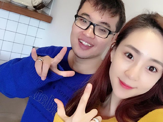 Nữ streamer xinh đẹp bị fan cuồng quá giàu dùng tiền để gây sự chú ý, kết quả là họ kết hôn luôn và cô cũng bỏ nghề stream - Ảnh 5.