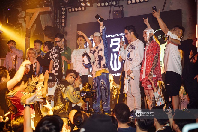 Nguyên gang OTD chơi lớn tặng iPhone 12 mừng sinh nhật Lăng LD, hai thí sinh Rap Việt bất ngờ đến góp vui - Ảnh 16. Nguyên gang OTD chơi lớn tặng iPhone 12 mừng sinh nhật Lăng LD, hai thí sinh Rap Việt bất ngờ đến góp vui - Ảnh 16.